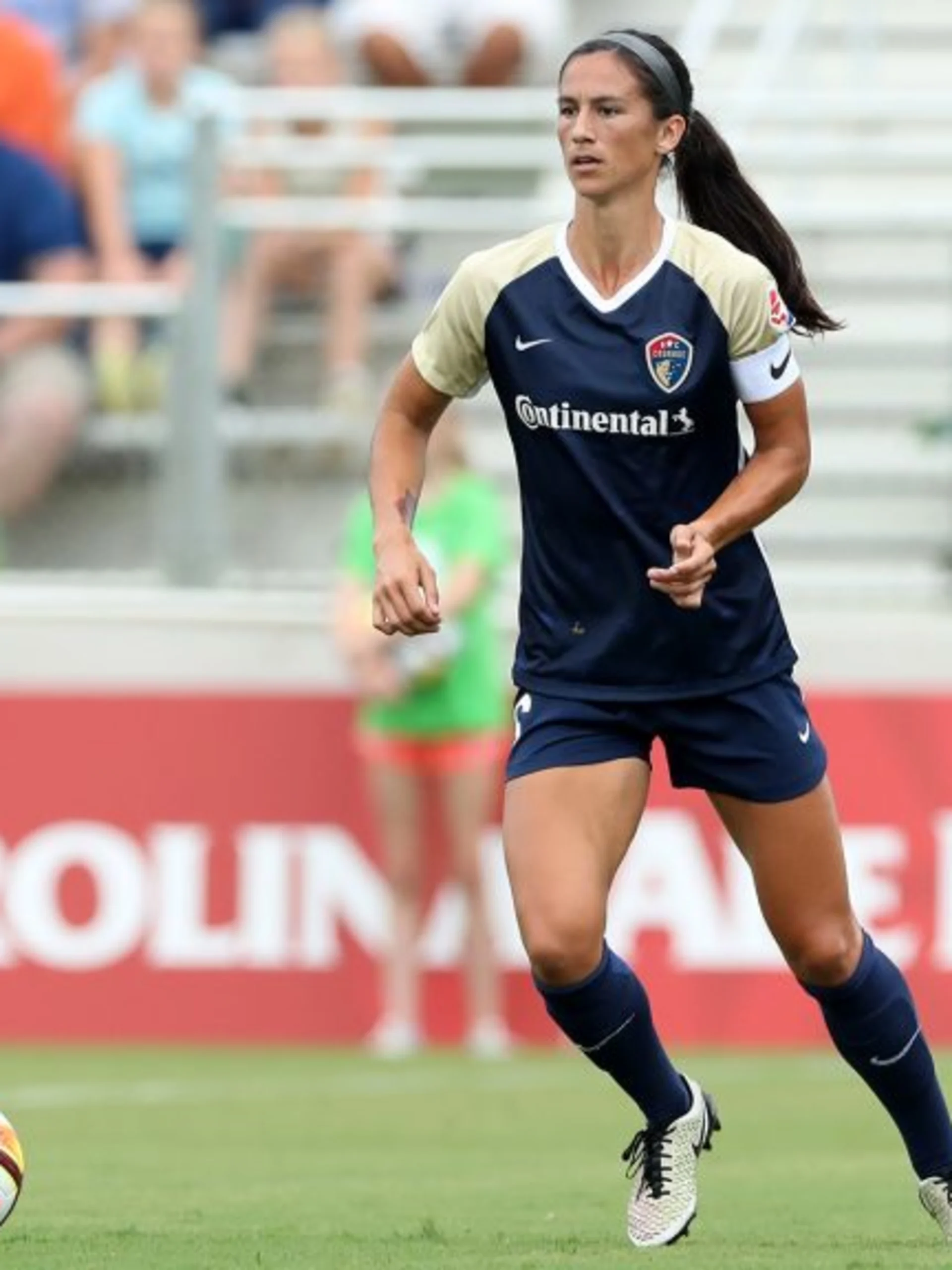story-image-defender-of-the-year-abby-erceg-north-carolina-courage