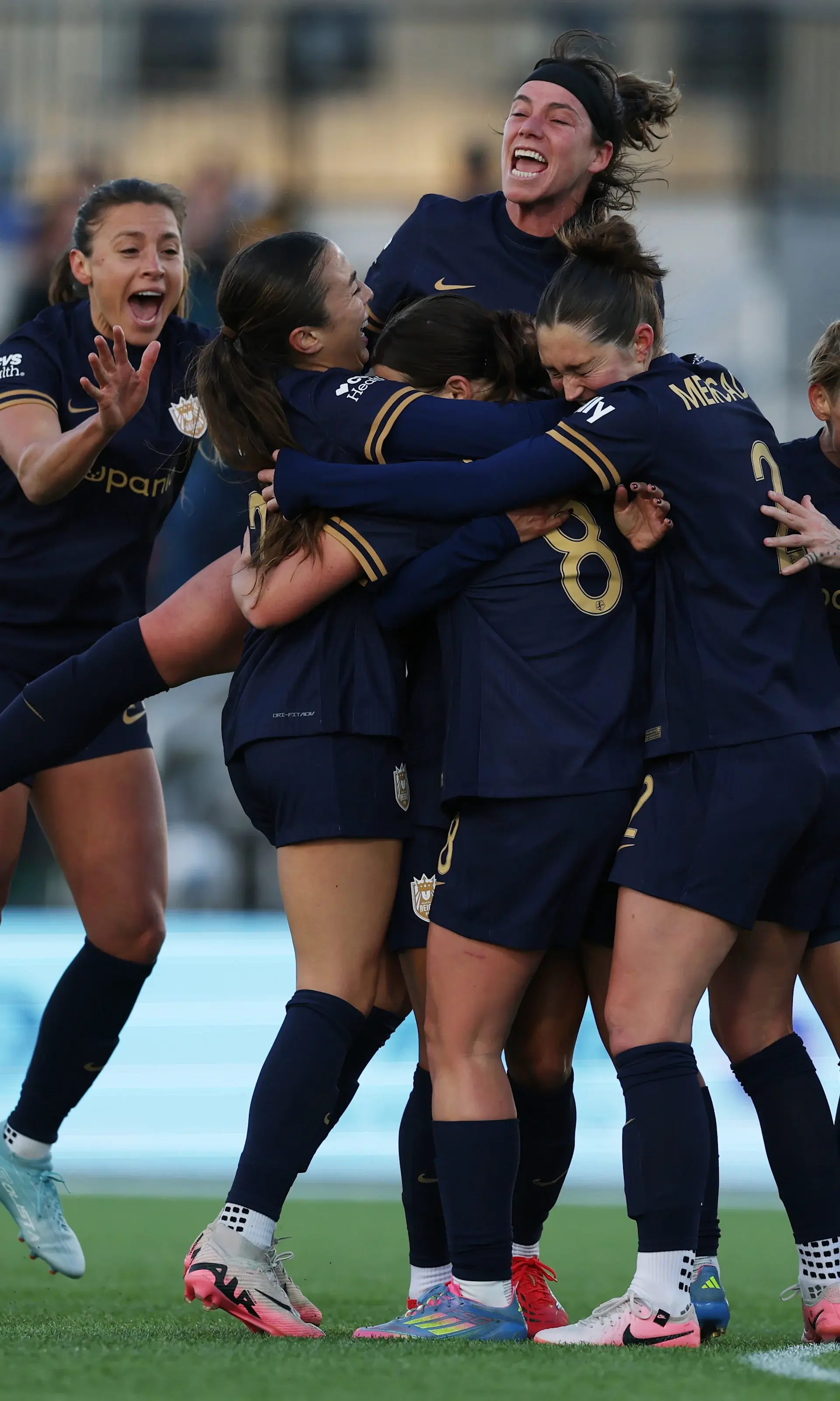 Midweek Mayhem: NWSL Wednesday matches yield upsets, 'Sportscenter' Top 10 moment, and 14 goals