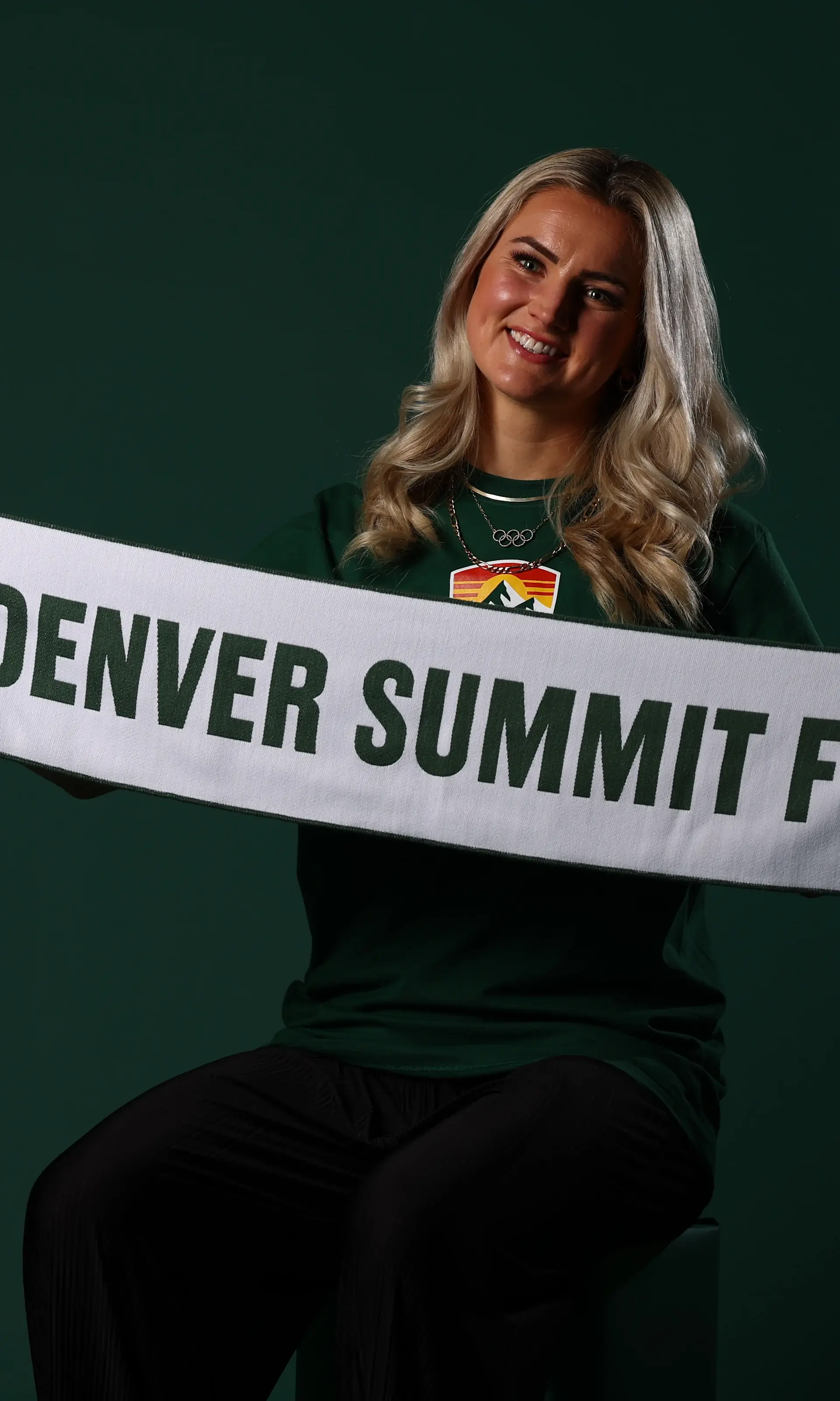Heaps Homecoming: USWNT captain Lindsey Heaps signs four-year deal with hometown Denver Summit FC