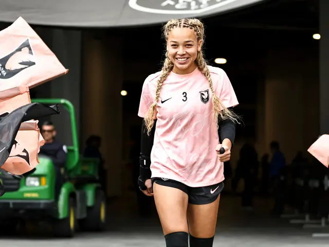 Angel City FC's Savy King opens up about scary on-field collapse for first time on "Good Morning America"