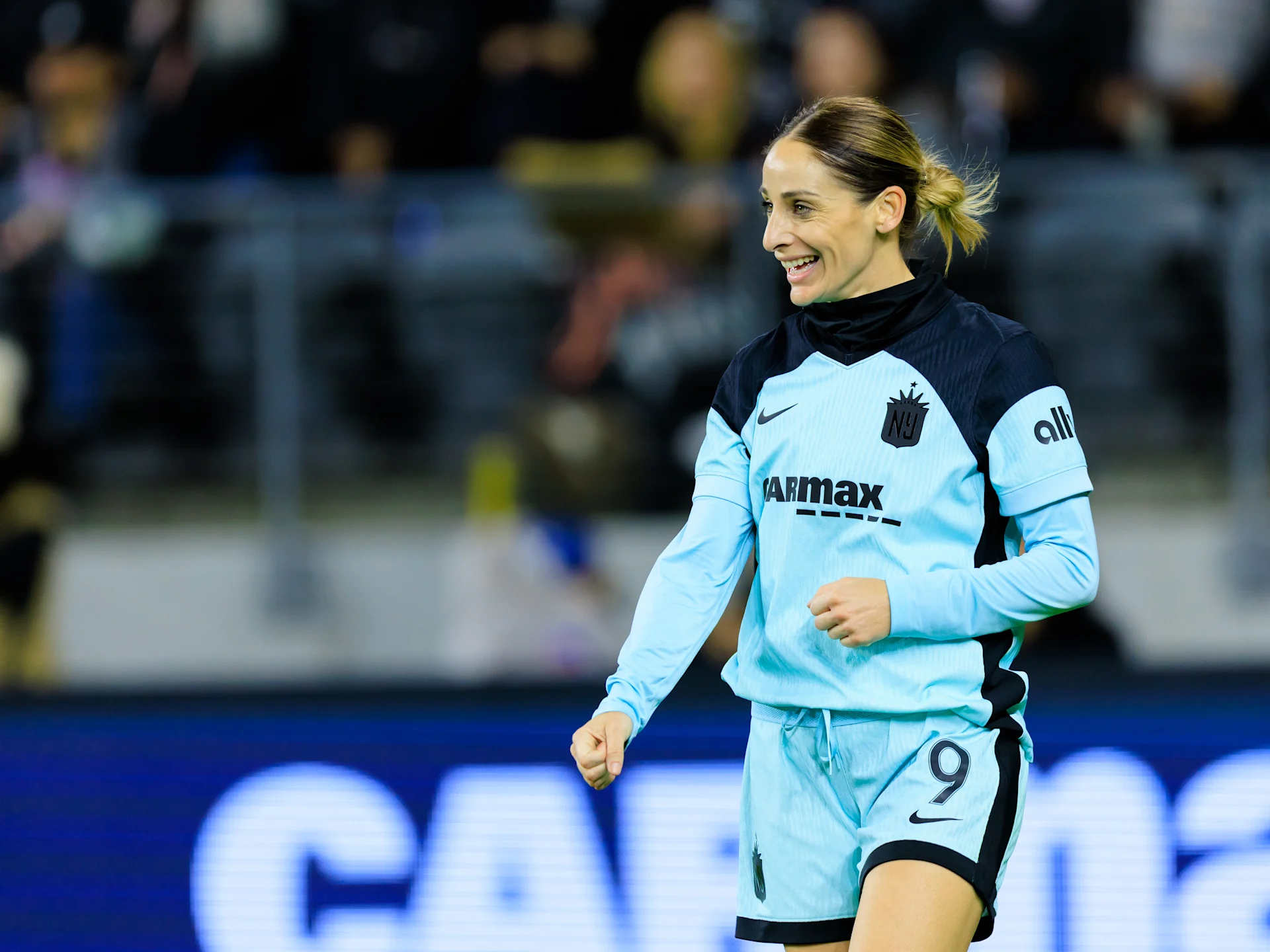 Esther González extends contract with Gotham FC through 2027