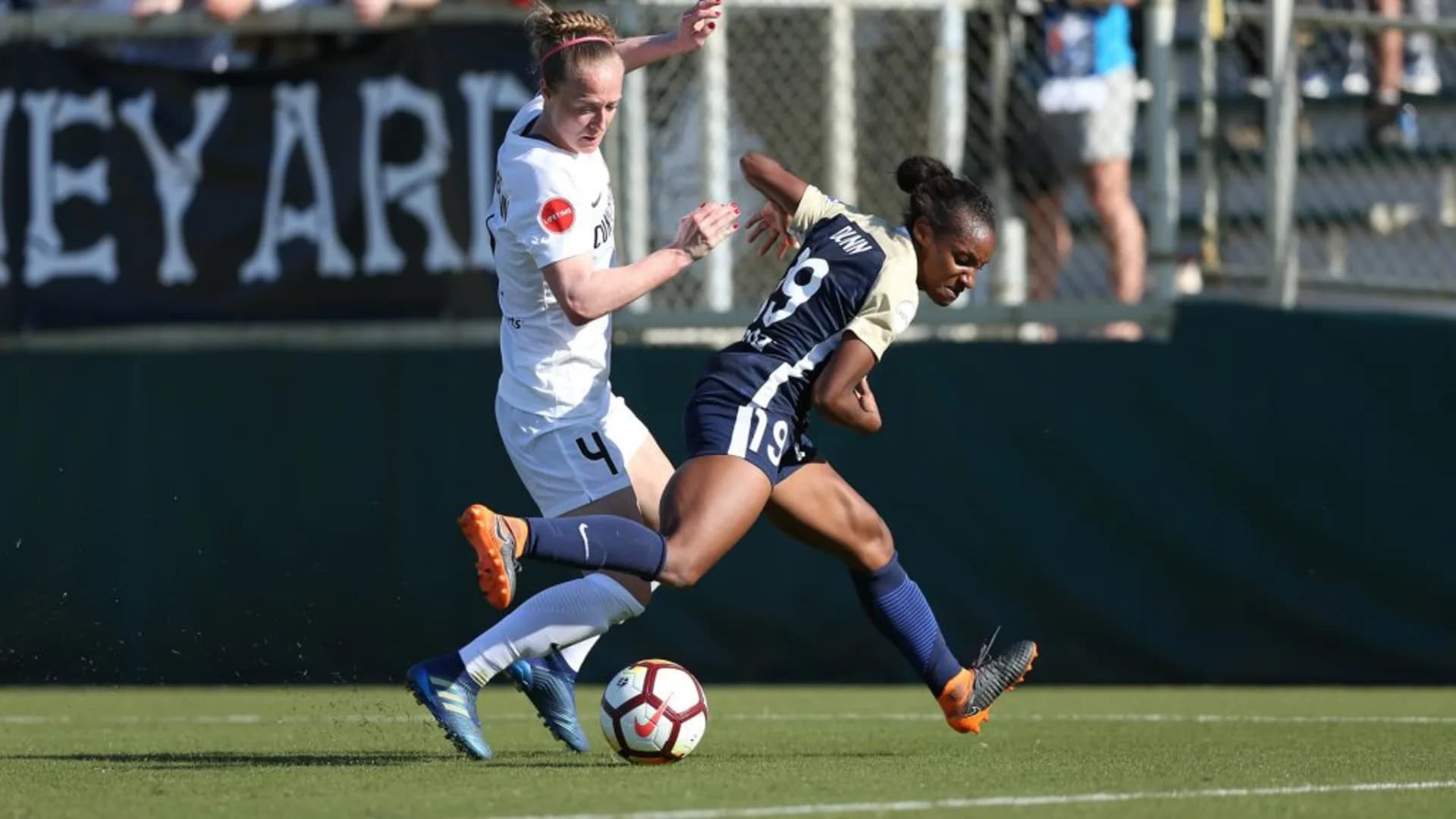 story-image-courage-and-utah-royals-fc-draw-2-2