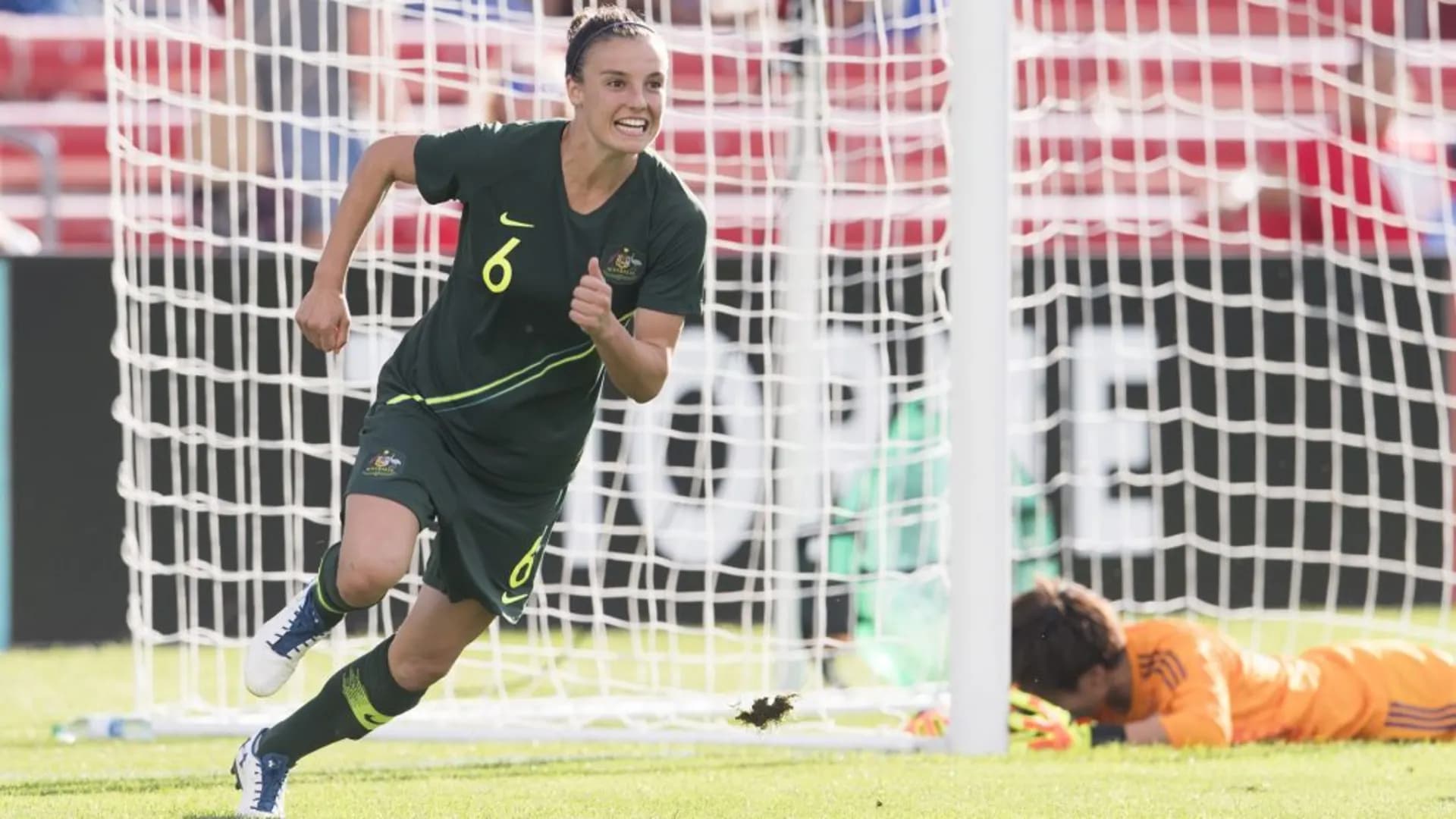 story-image-spirit-acquire-australian-internationals-amy-harrison-chloe-logarzo