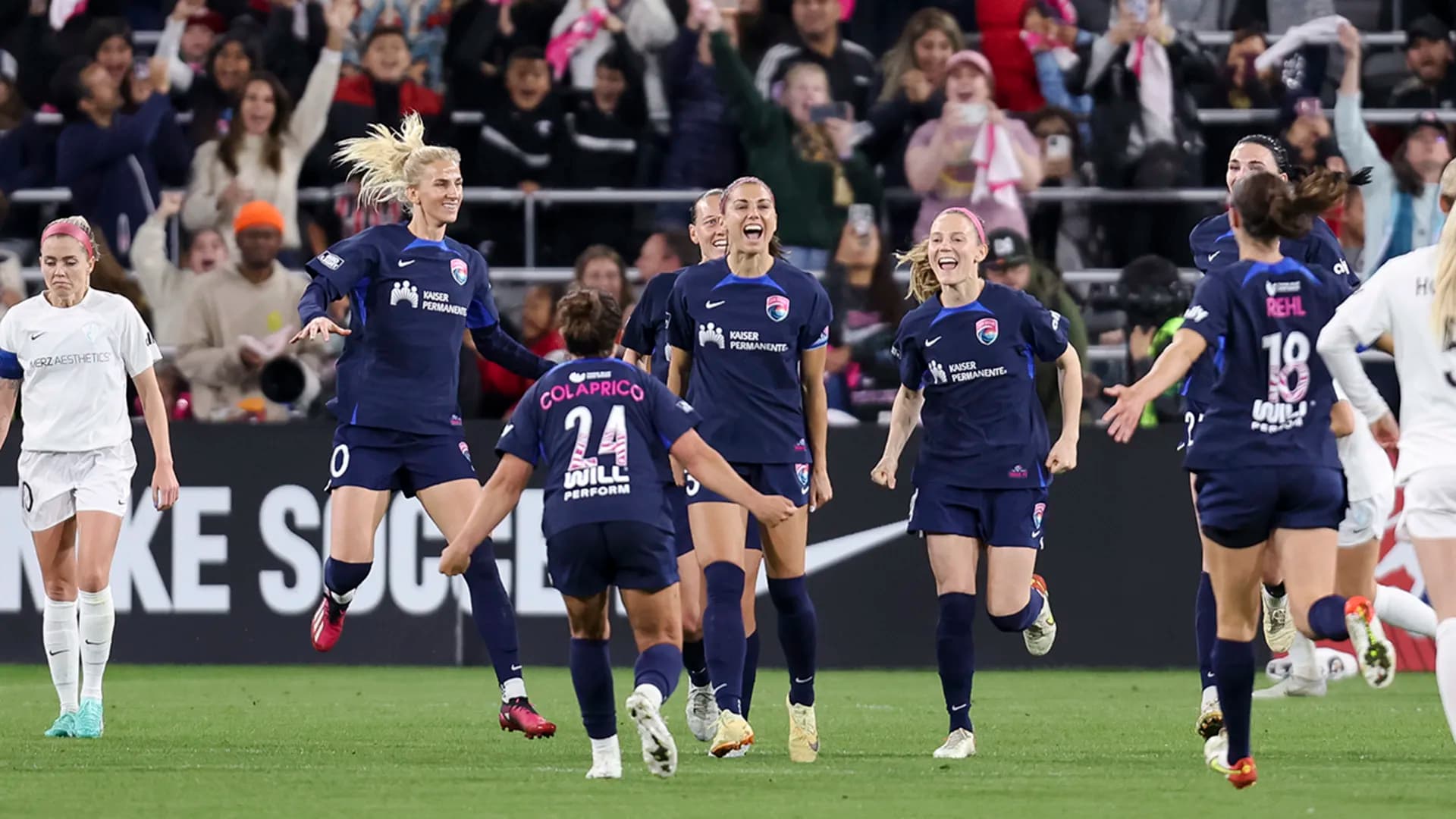 san-diego-players-celebrate-their-goal-against-north-carolina