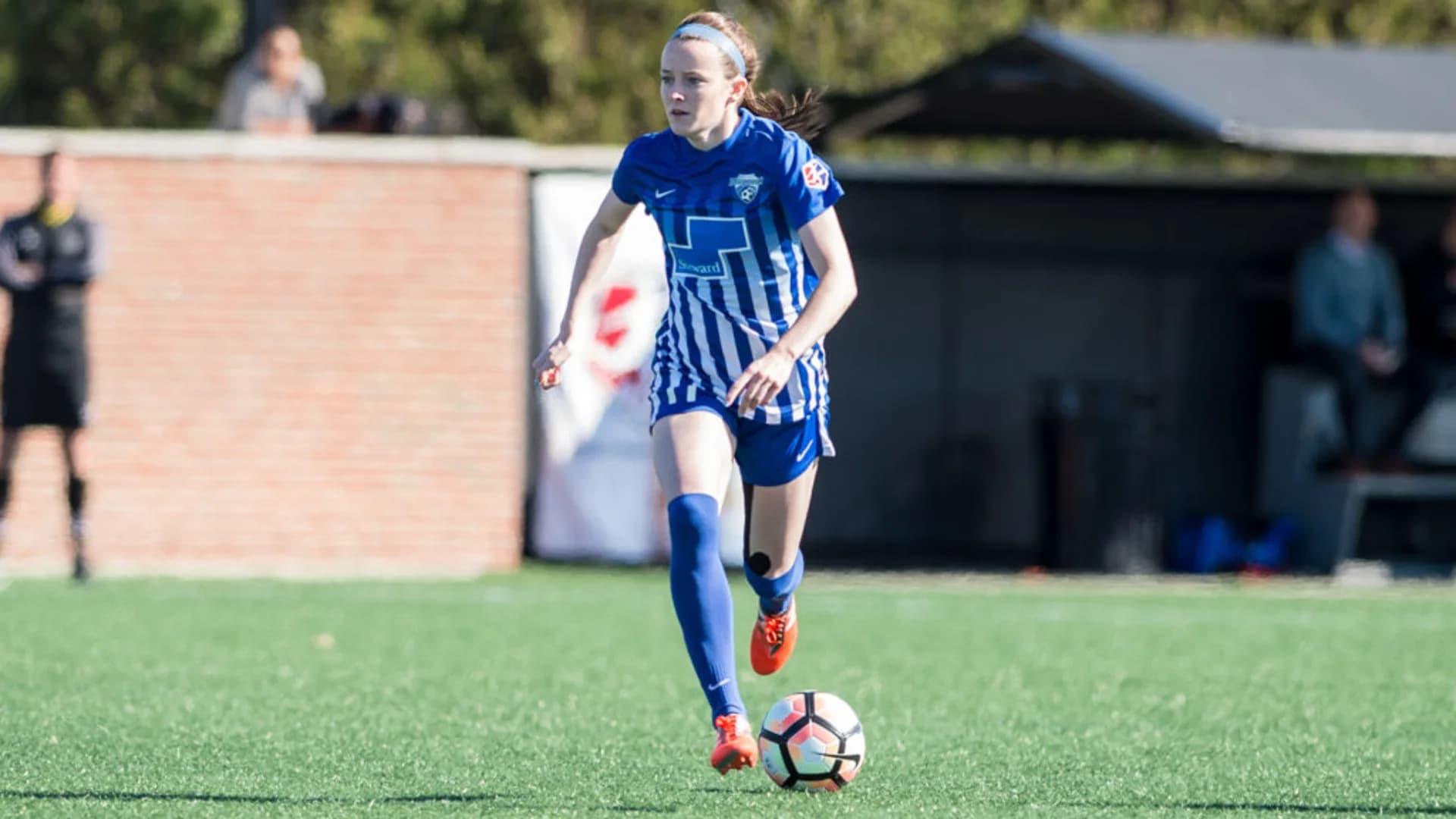 story-image-dowie-scores-lavelle-picks-up-the-assist-as-boston-wins-at-home