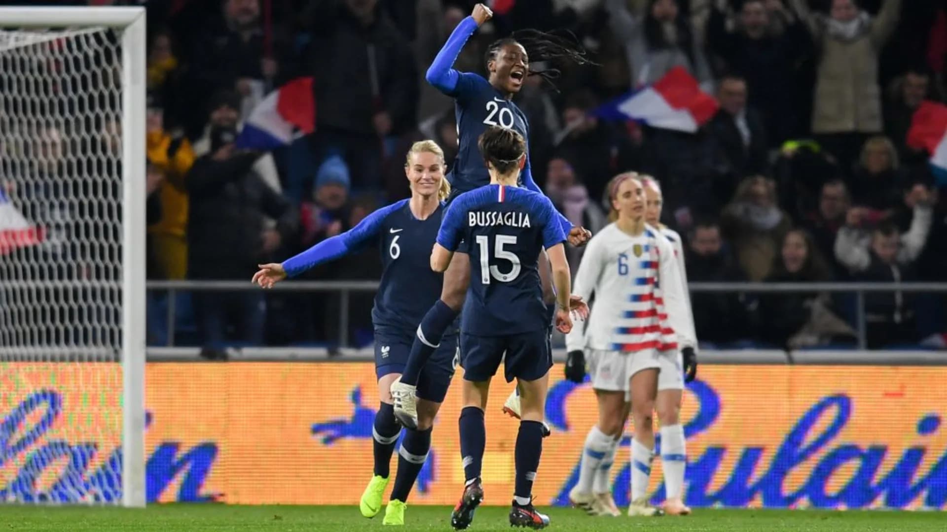story-image-uswnt-falls-to-france-snapping-28-game-unbeaten-streak