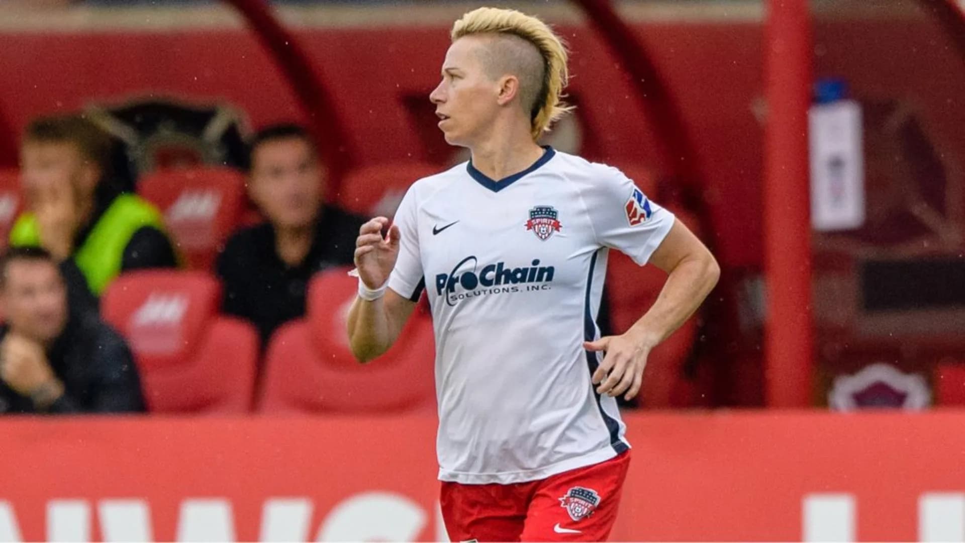 story-image-notebook-lohman-retires-pride-acquire-reid-from-courage-more-preseason-news