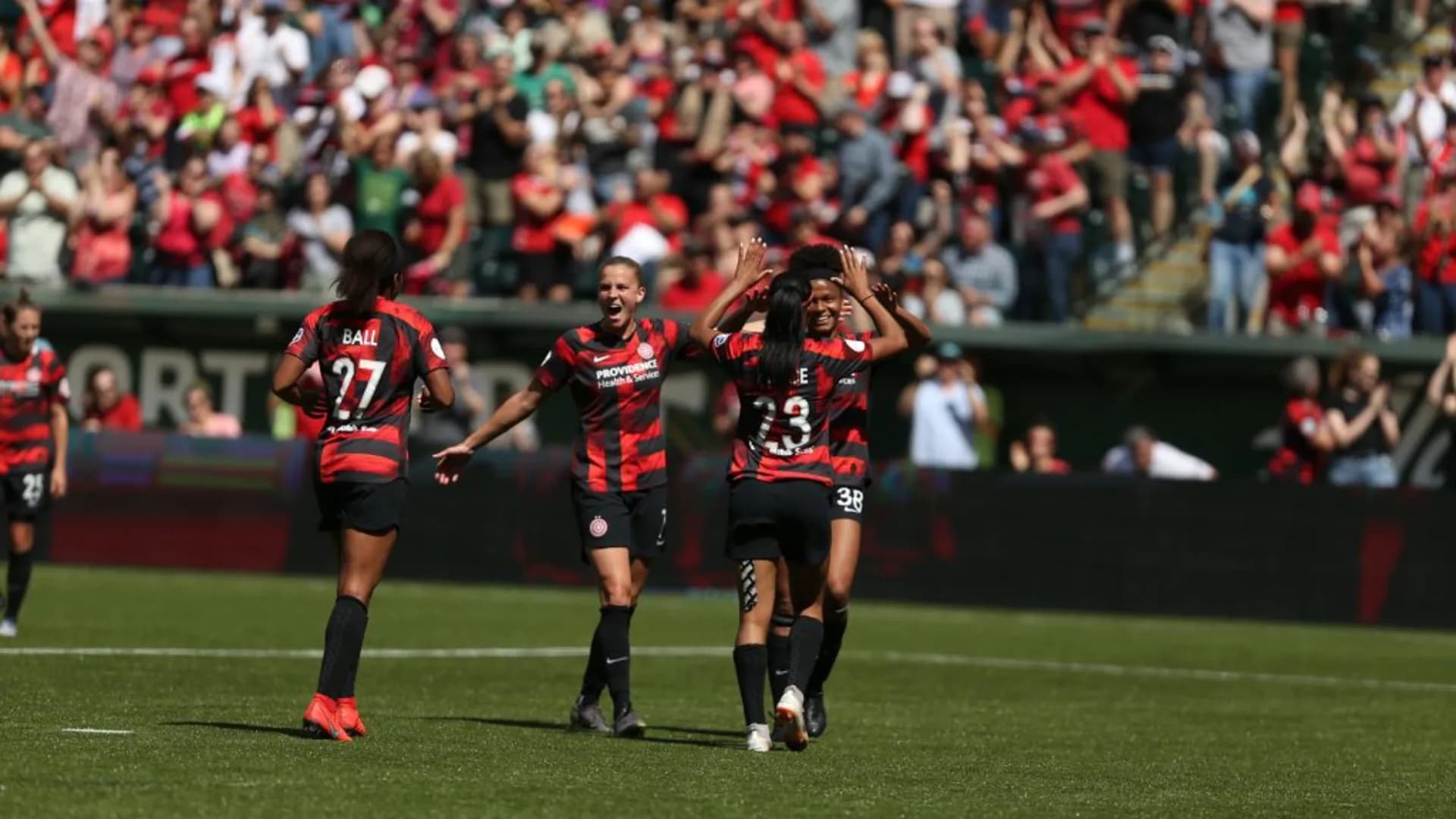 story-image-thorns-roll-in-home-opener-3-0-over-red-stars