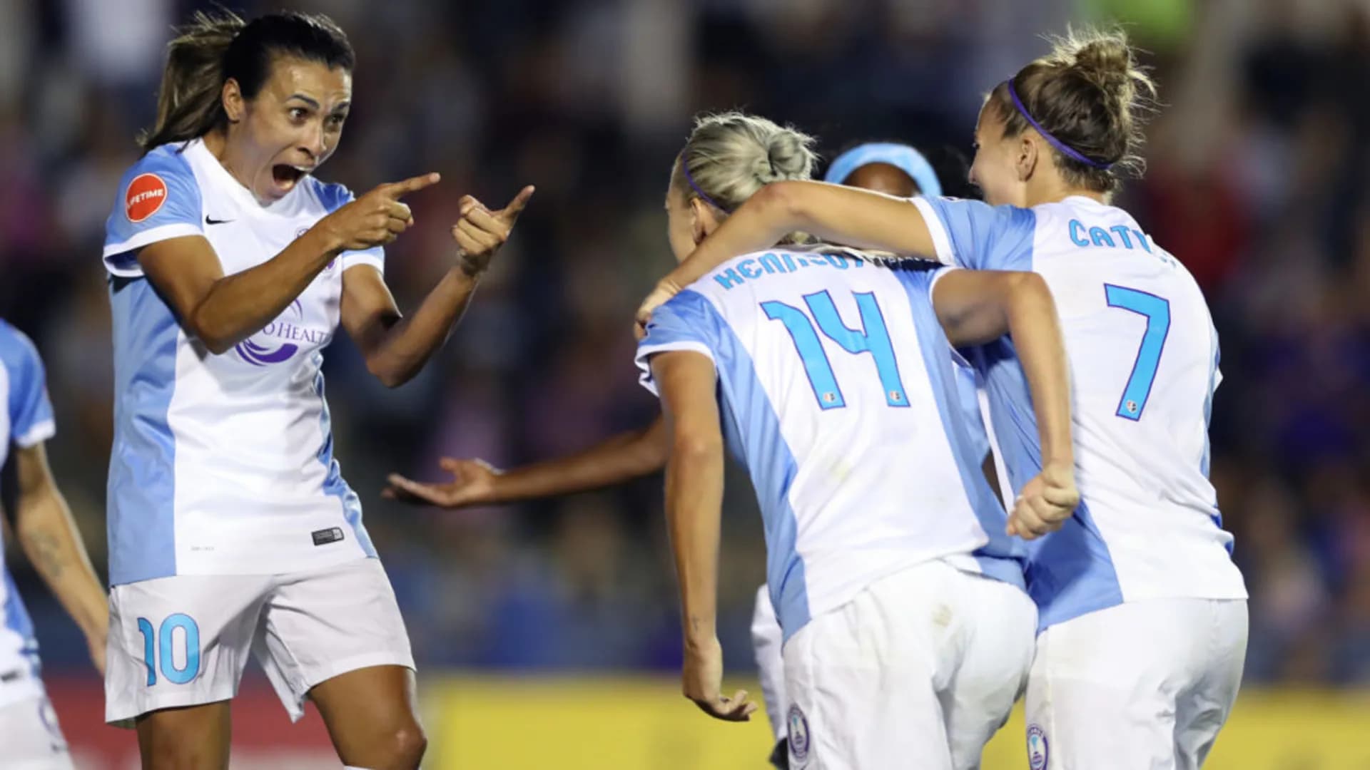 story-image-alanna-kennedy8217s-fk-stoppage-time-stunner-lifts-pride-to-3-2-win-over-courage