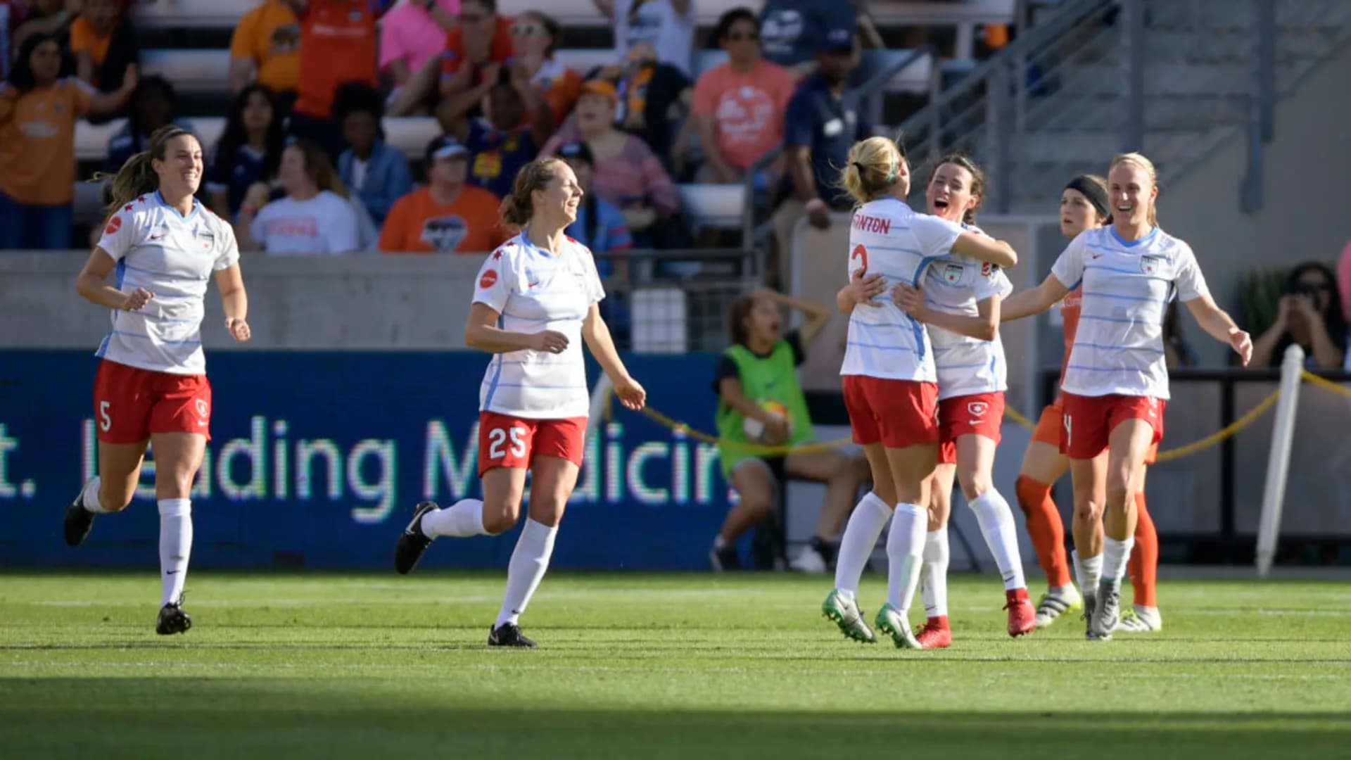 story-image-red-stars-score-late-salvage-draw-with-dash