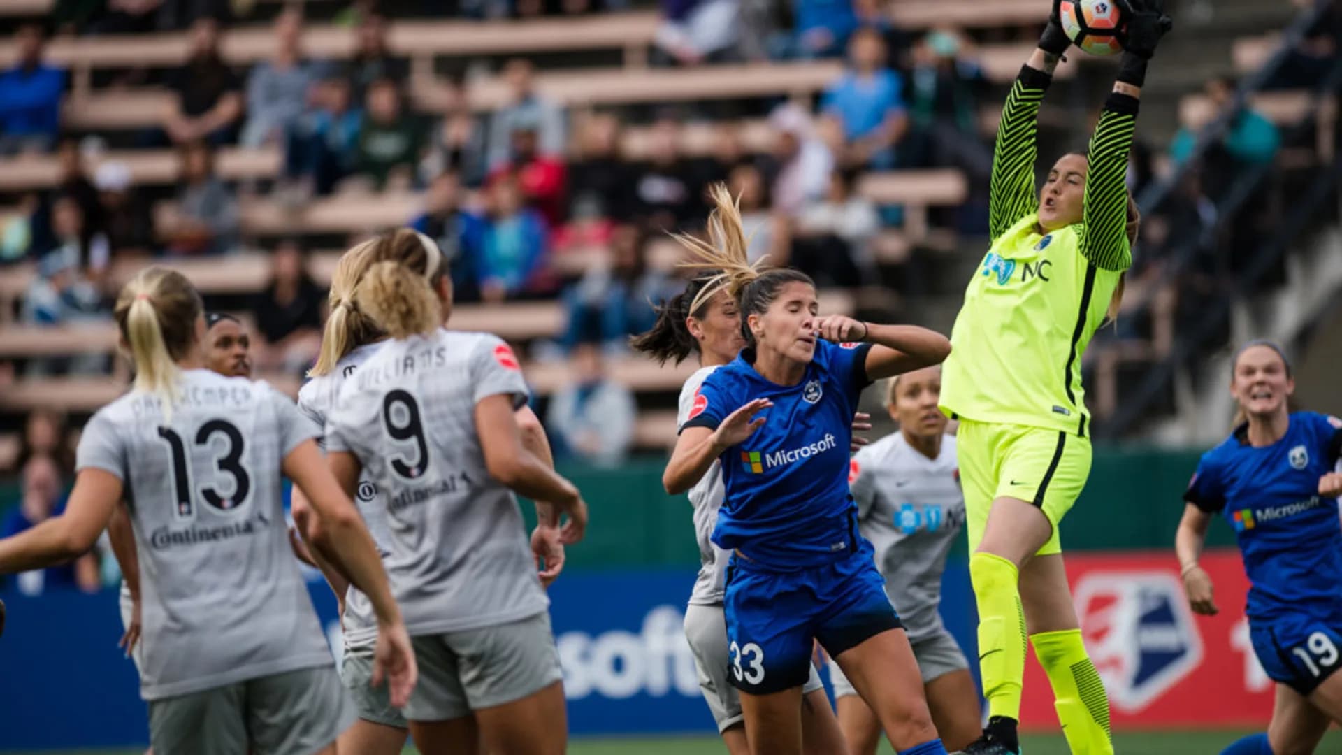 story-image-courage-win-on-the-road-in-seattle-2-1-over-the-reign
