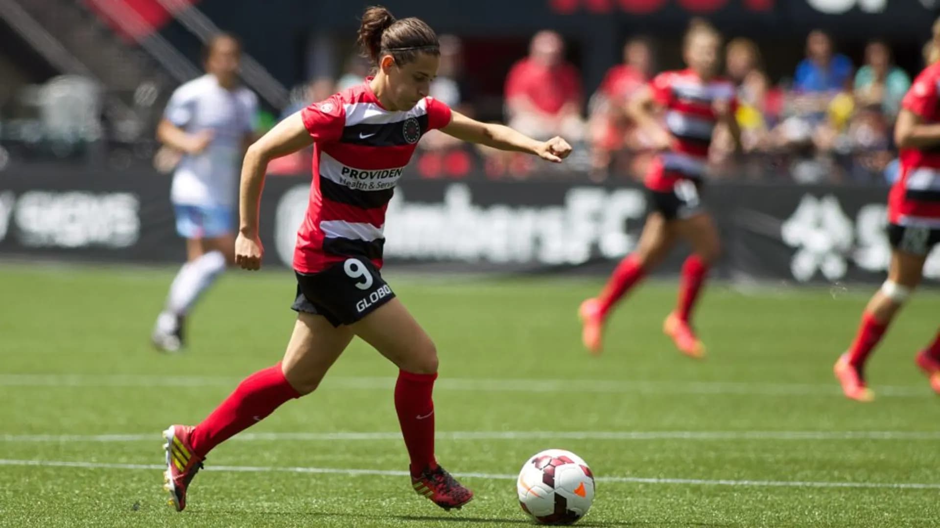 story-image-utah-royals-fc-sign-midfielder-veronica-boquete