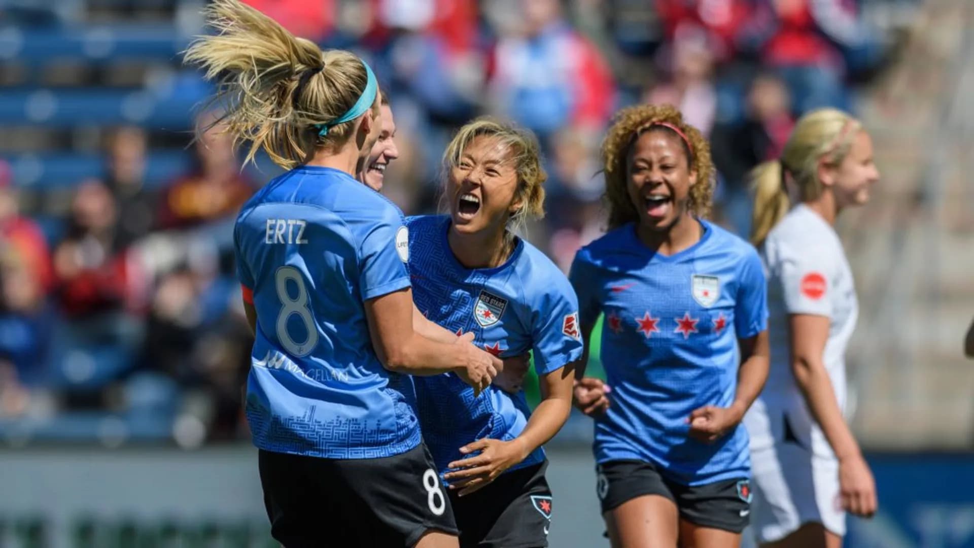 story-image-red-stars-and-thorns-play-to-wild-4-4-draw