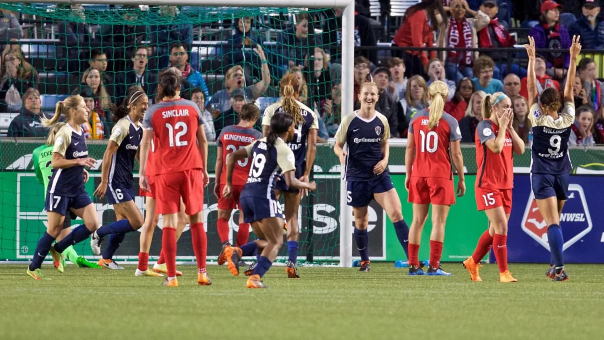 story-image-courage-remain-unbeaten-top-thorns-4-1