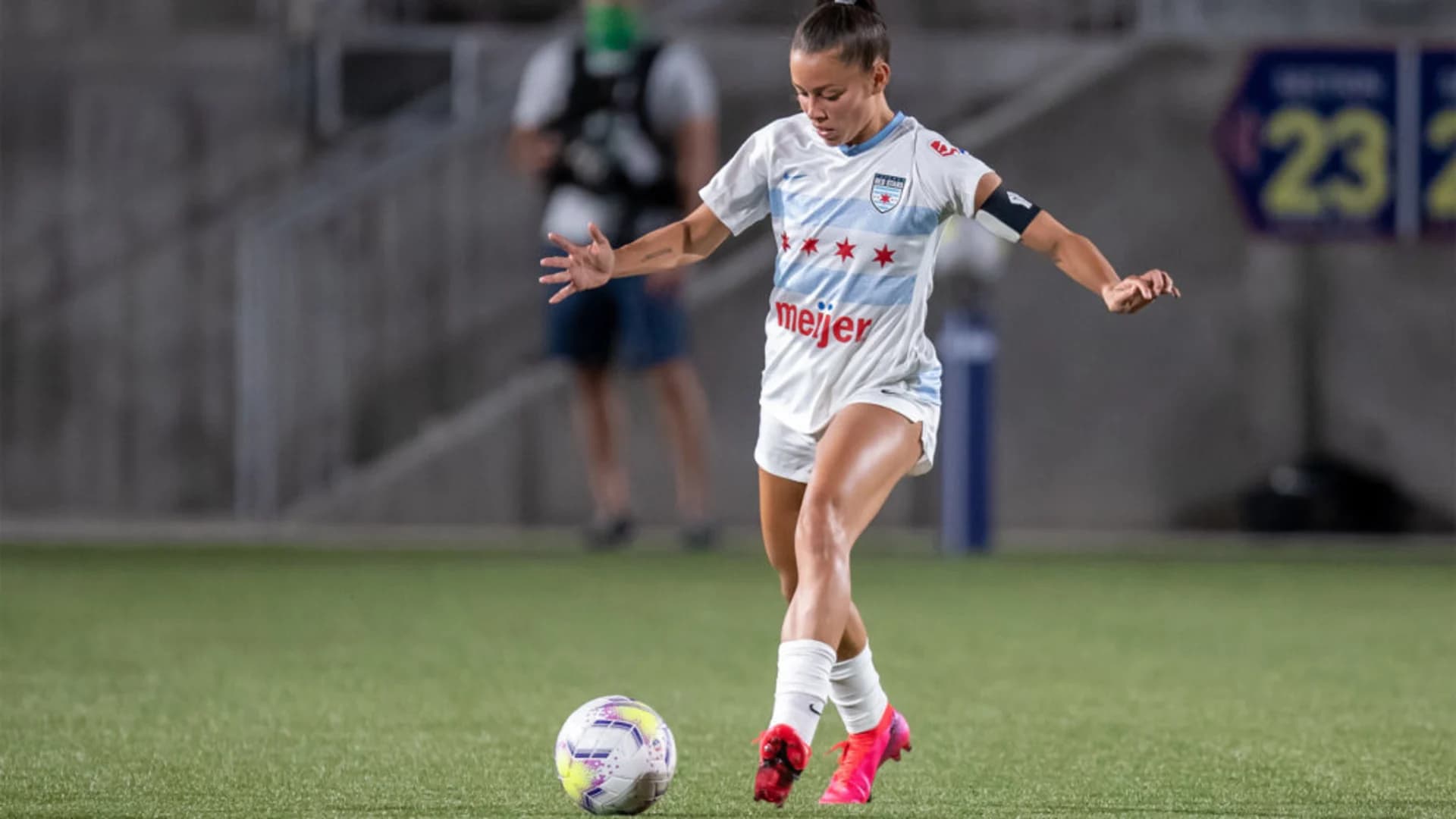 story-image-chicago-red-stars-players-set-donations-around-in-game-activity-for-upcoming-challenge-cup-match