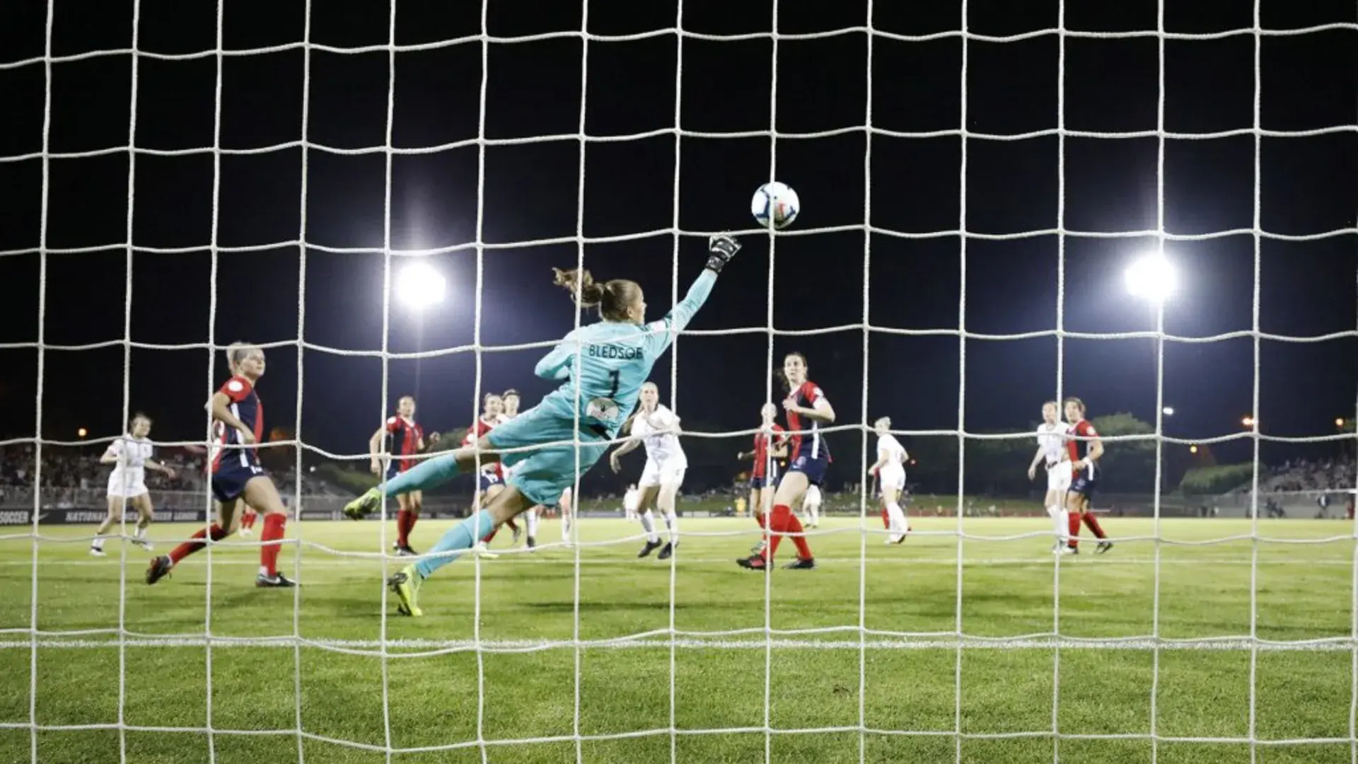 story-image-bledsoe-makes-9-saves-as-spirit-and-reign-fc-draw-0-0