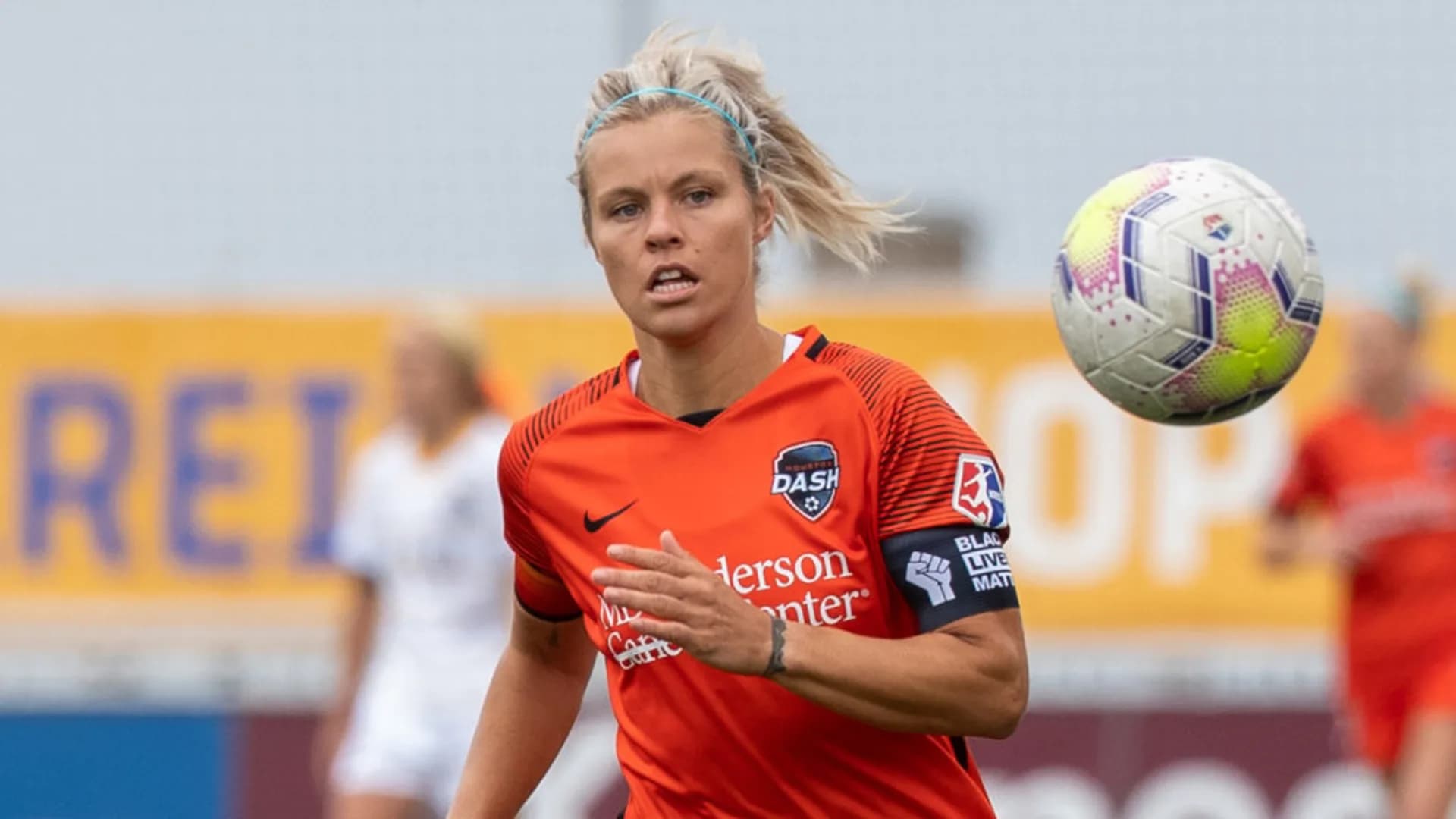 story-image-rachel-daly-and-houston-dash-thriving-with-do-or-die-attitude