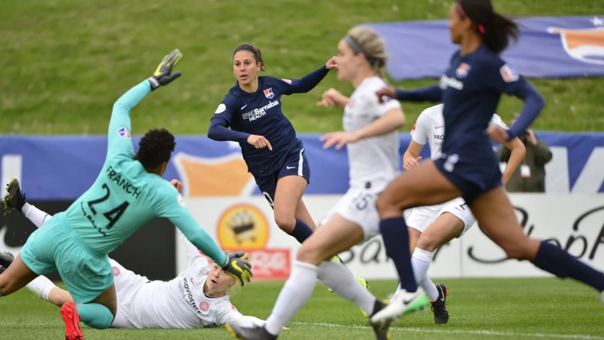 story-image-sky-blue-fc-and-portland-thorns-fc-draw-2-2