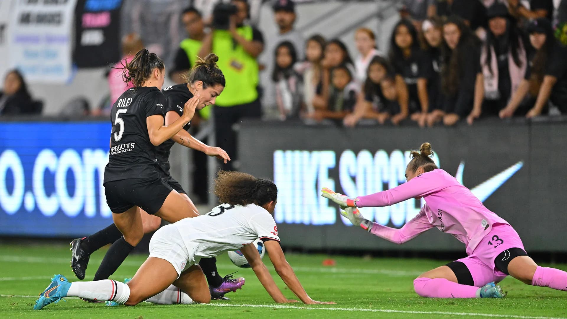 thumbnail-match-recap-last-gap-goal-from-ryan-allows-portland-to-steal-point-against-angel-city