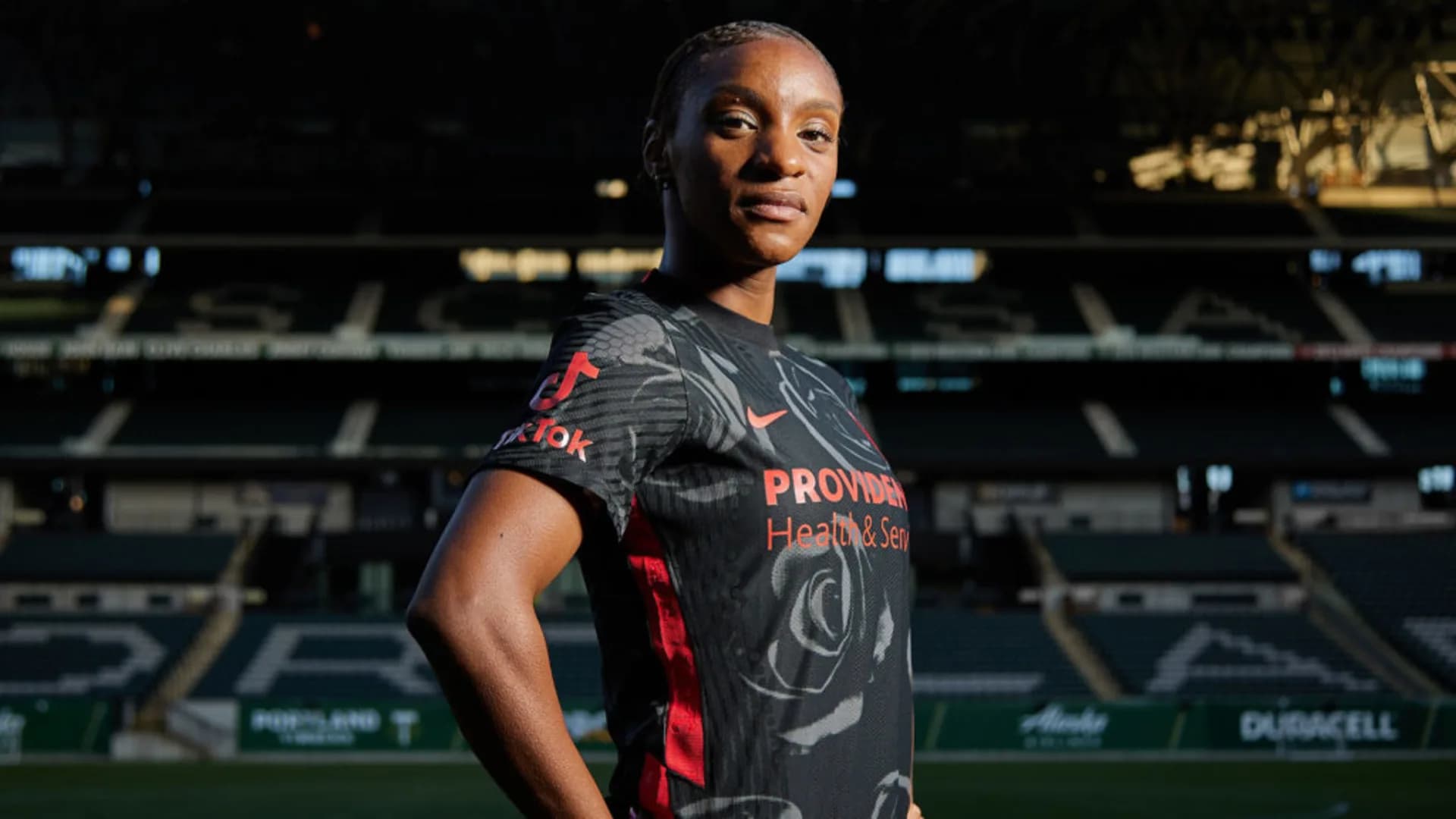 story-image-portland-thorns-fc-announce-multi-year-partnership-with-tiktok
