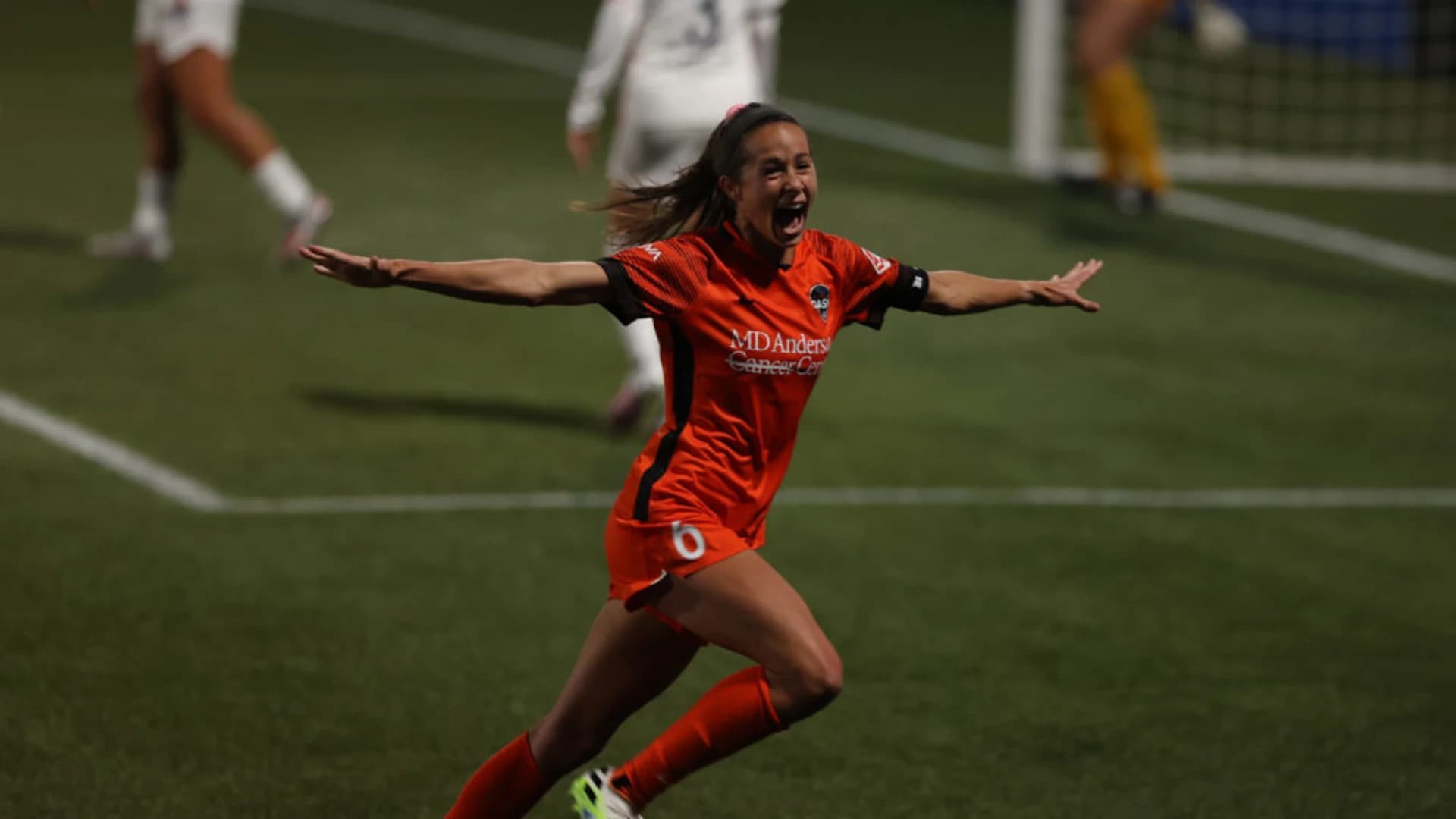 story-image-goals-from-kristie-mewis-shea-groom-power-dash-to-victory-against-ol-reign