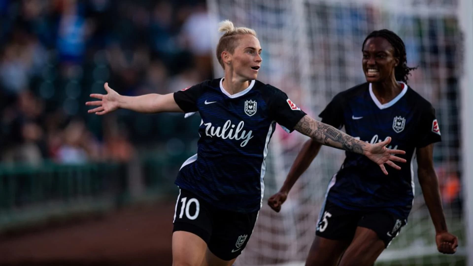 story-image-week-9-player-of-the-week-jess-fishlock