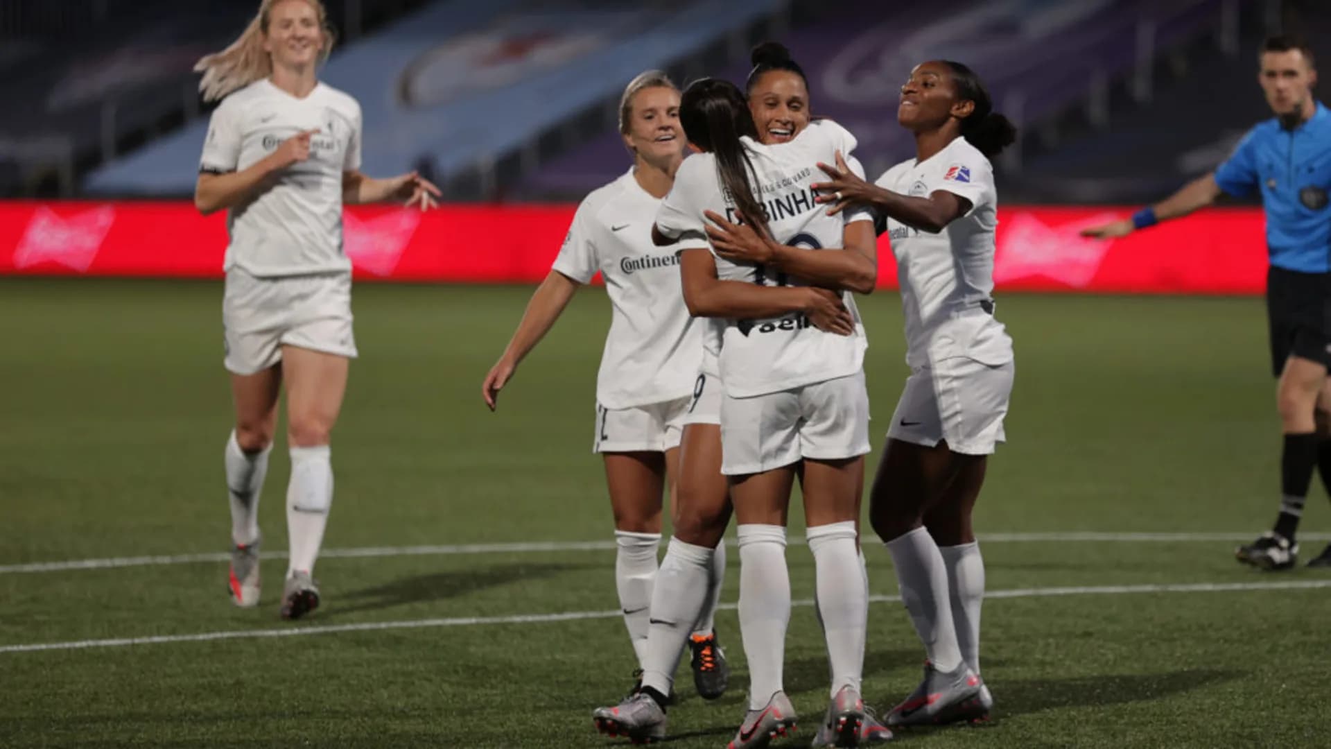 story-image-pair-of-goals-from-lynn-williams-lead-courage-to-second-challenge-cup-victory