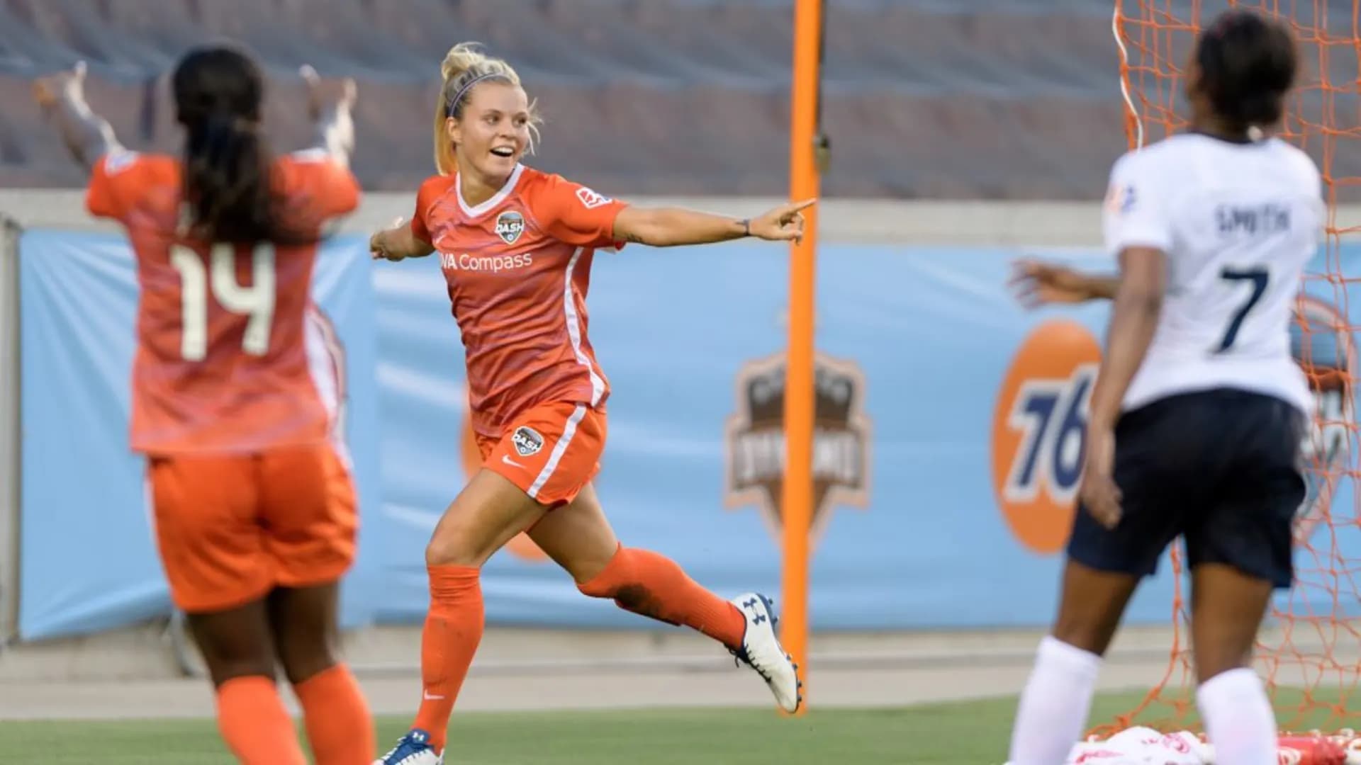 story-image-player-of-the-week-rachel-daly