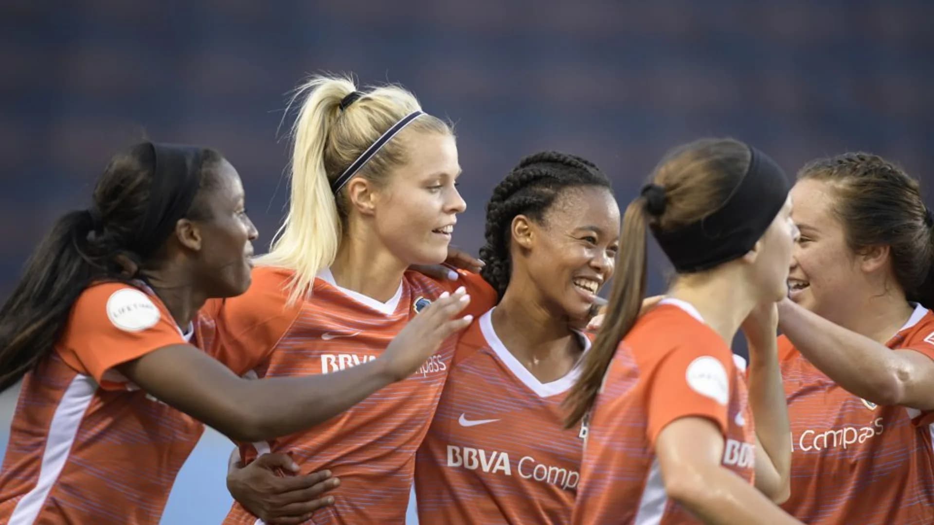 story-image-dalys-brace-lifts-dash-over-spirit-3-2