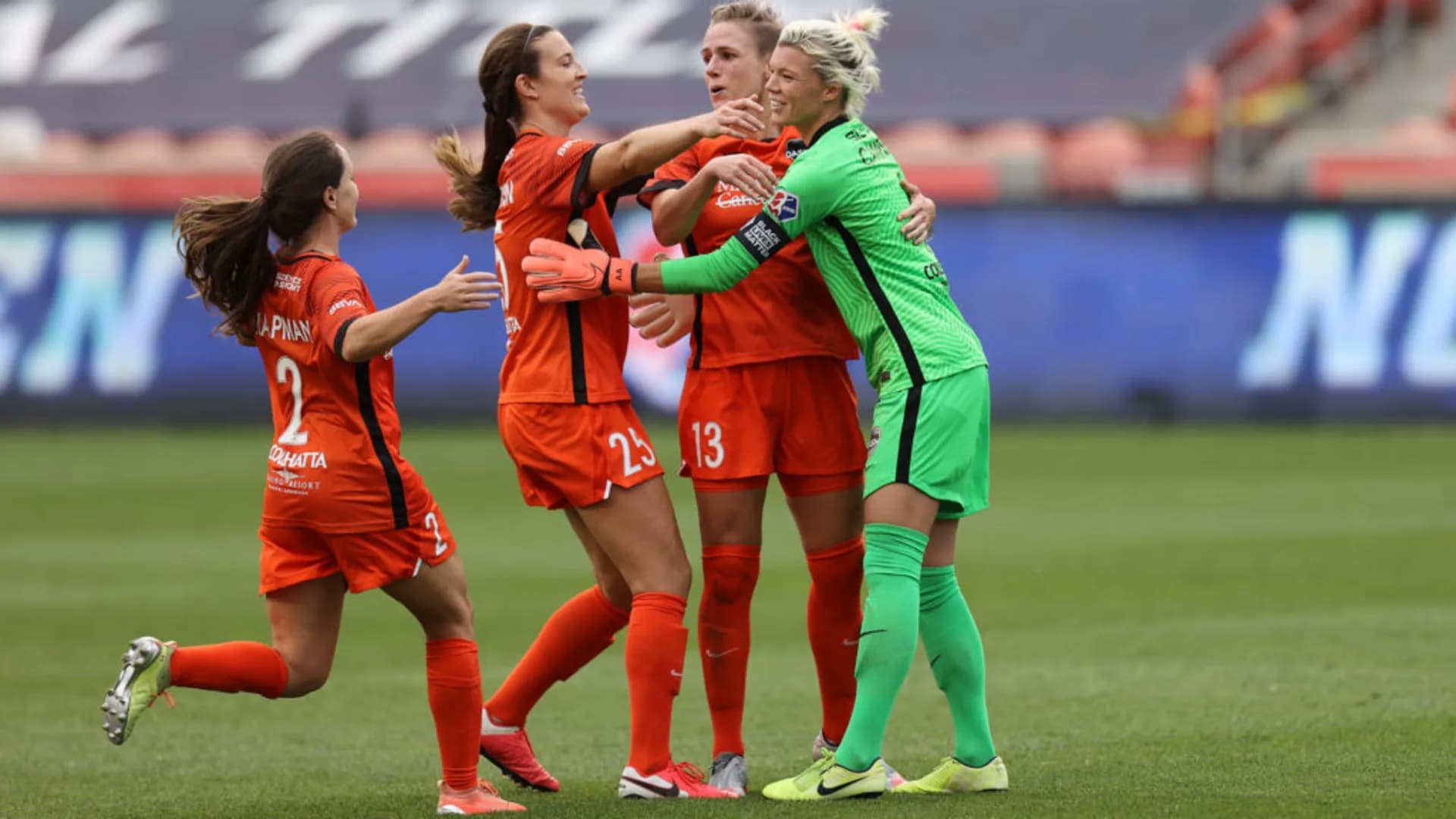 story-image-houston-dash-punch-ticket-to-nwsl-challenge-cup-final