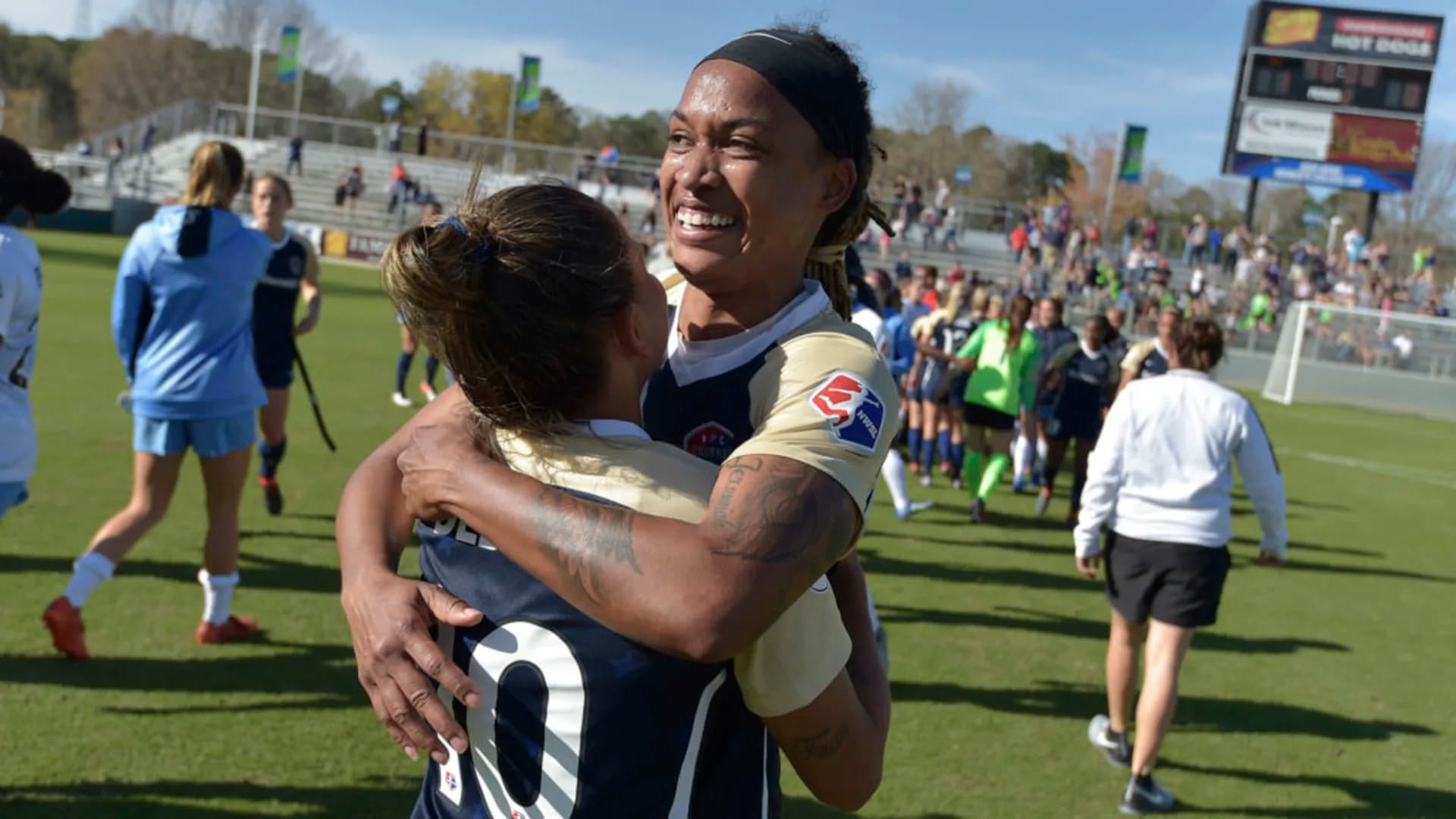 story-image-mcdonald-scores-late-courage-top-sky-blue-1-0