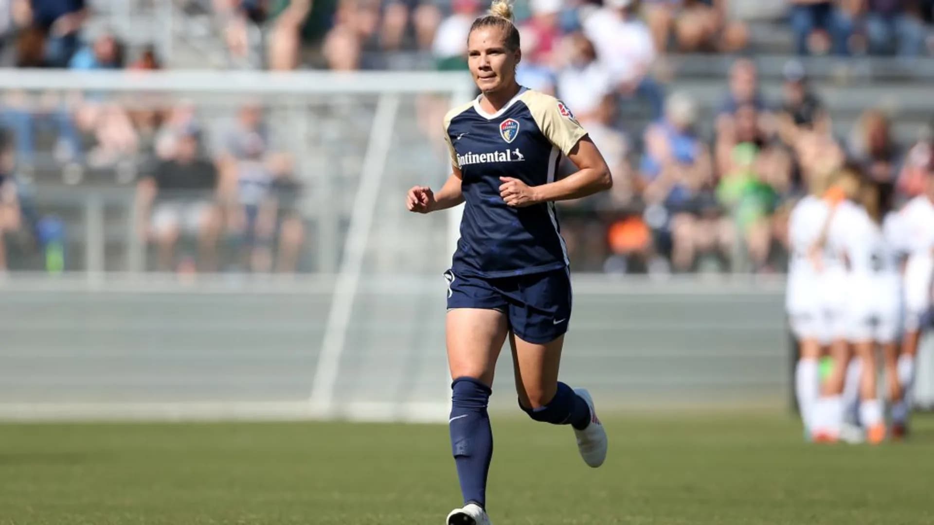 story-image-q038a-merritt-mathias-north-carolina-courage