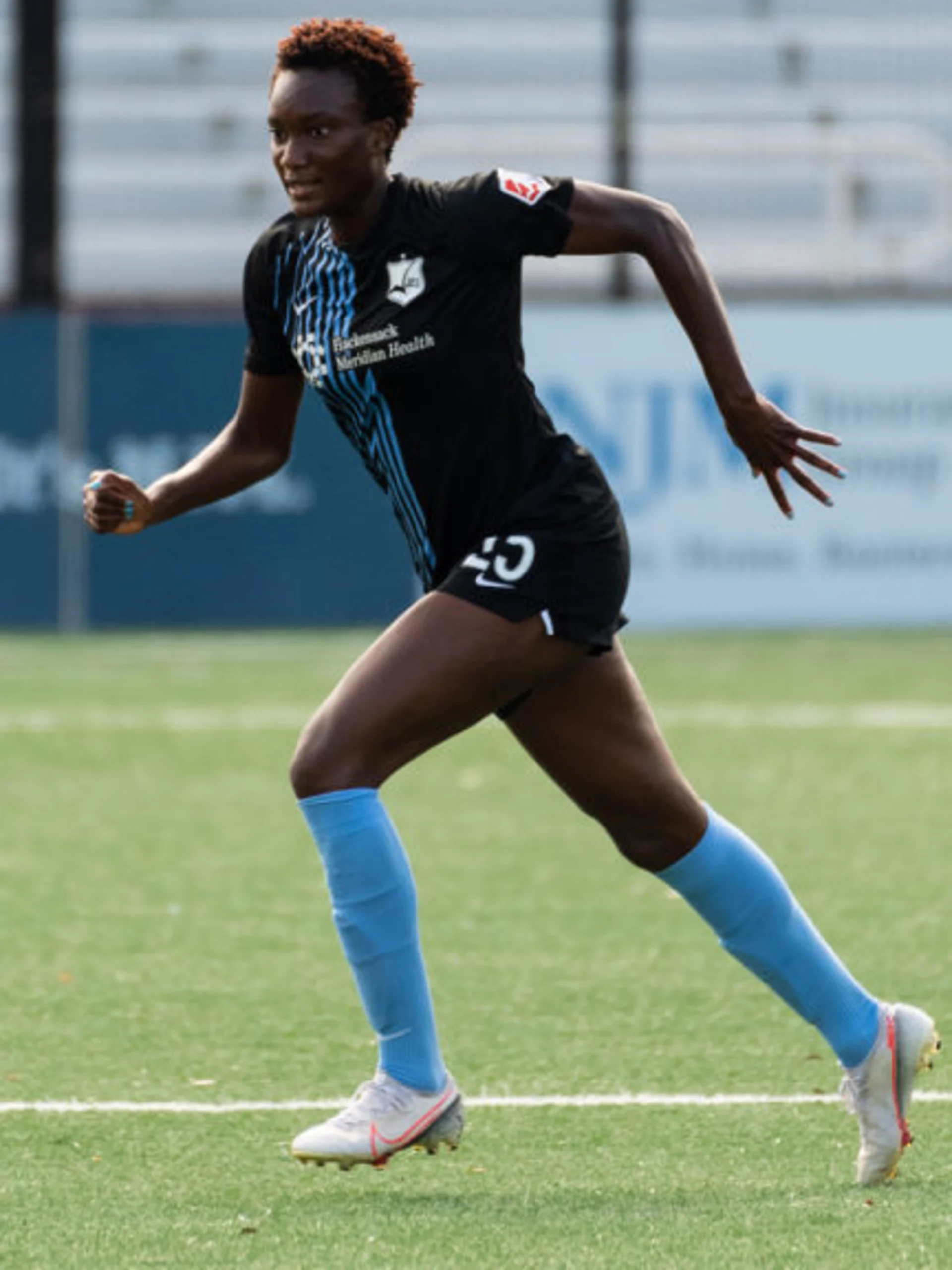 story-image-sky-blue-fc-re-signs-forward-ifeoma-onumonu-for-2021