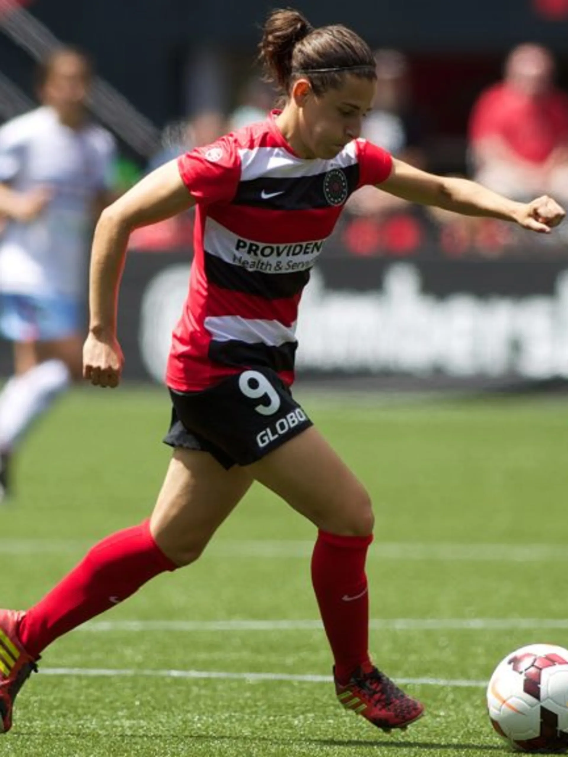 story-image-utah-royals-fc-sign-midfielder-veronica-boquete