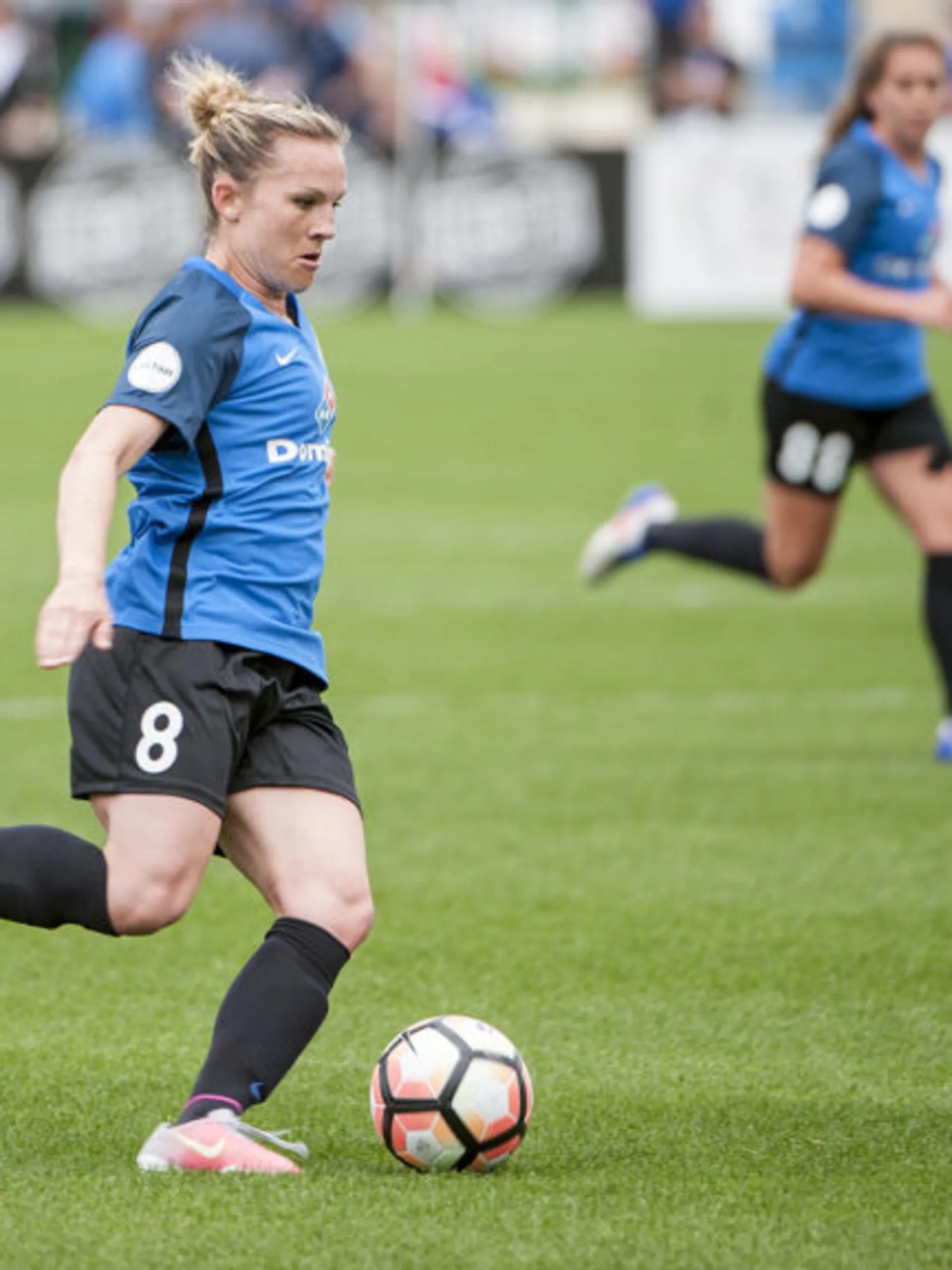 story-image-amy-rodriguez-tears-acl-will-miss-the-rest-of-the-season